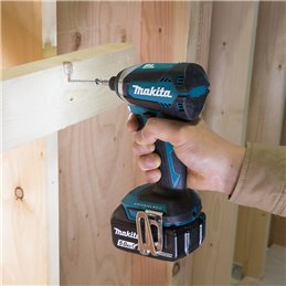 Atornillador de impacto LXT® Makita DTD153Z