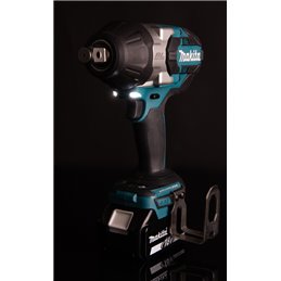 Llave de impacto  LXT® Makita DTW1001RTJ