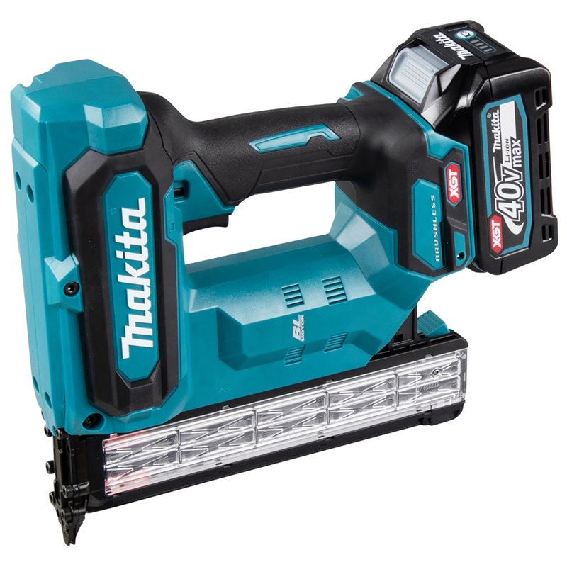 Clavadora neumática XGT® Makita FN001GZ