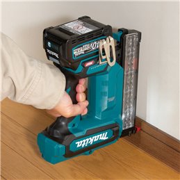 Clavadora neumática XGT® Makita FN001GZ