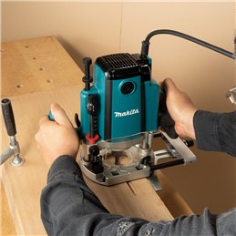 Fresadora de superficie Makita RP1802X01