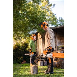 Motosierra de juguete con pilas incluidas Stihl 04216000053